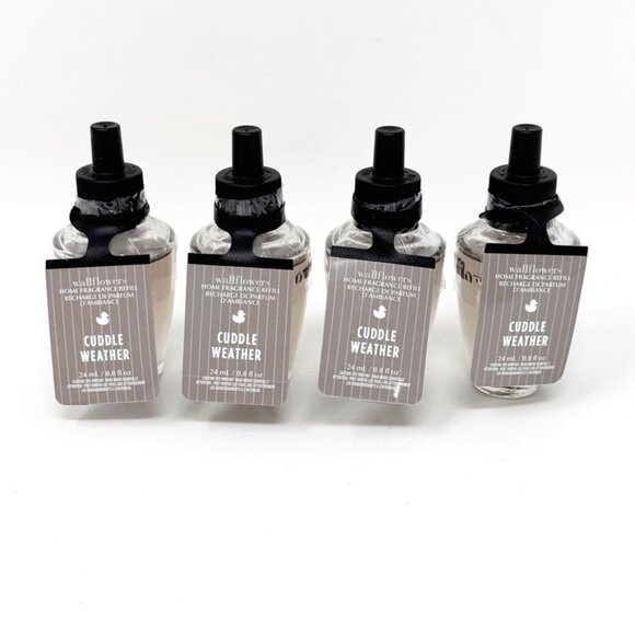LOT of 4 Bath & Body Works Wallflower Refill Scent: CUDDLE WEATHER new - Picture 1 of 3